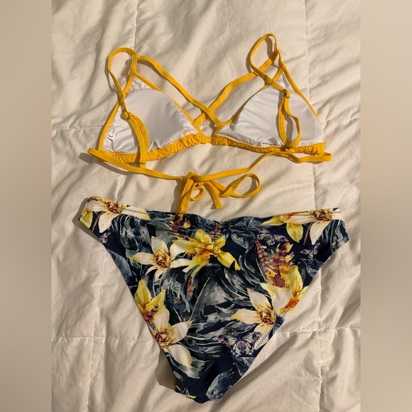 Cupshe Yellow and tropical print bikini - Picture 5 of 9